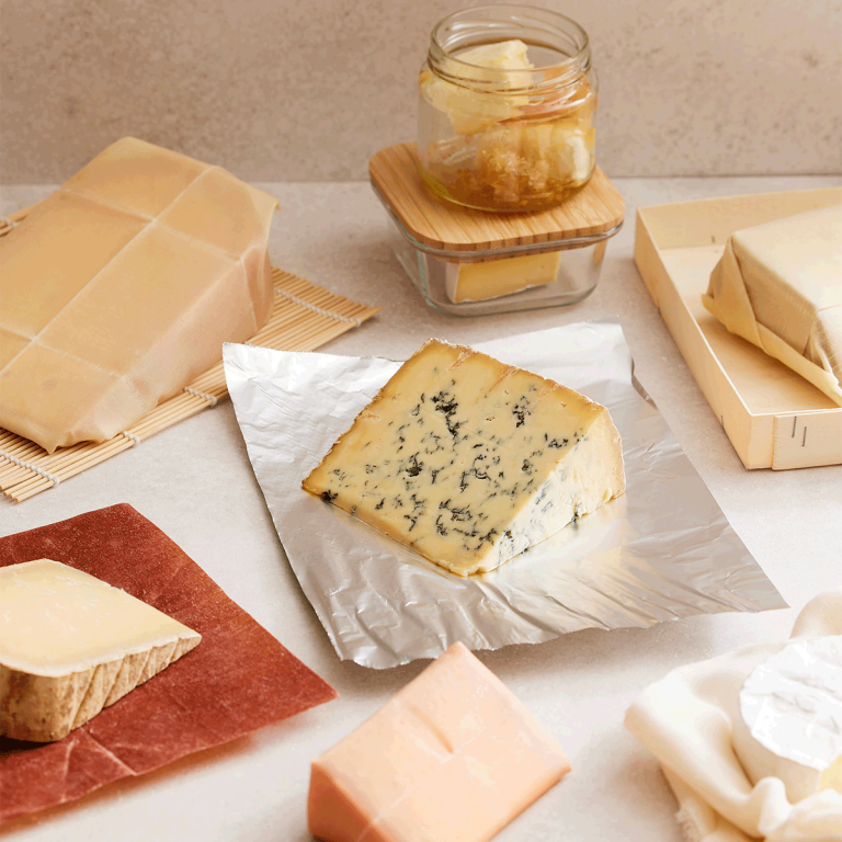 The Perfect Pair: Smoked Cocktails and Cheese Platters