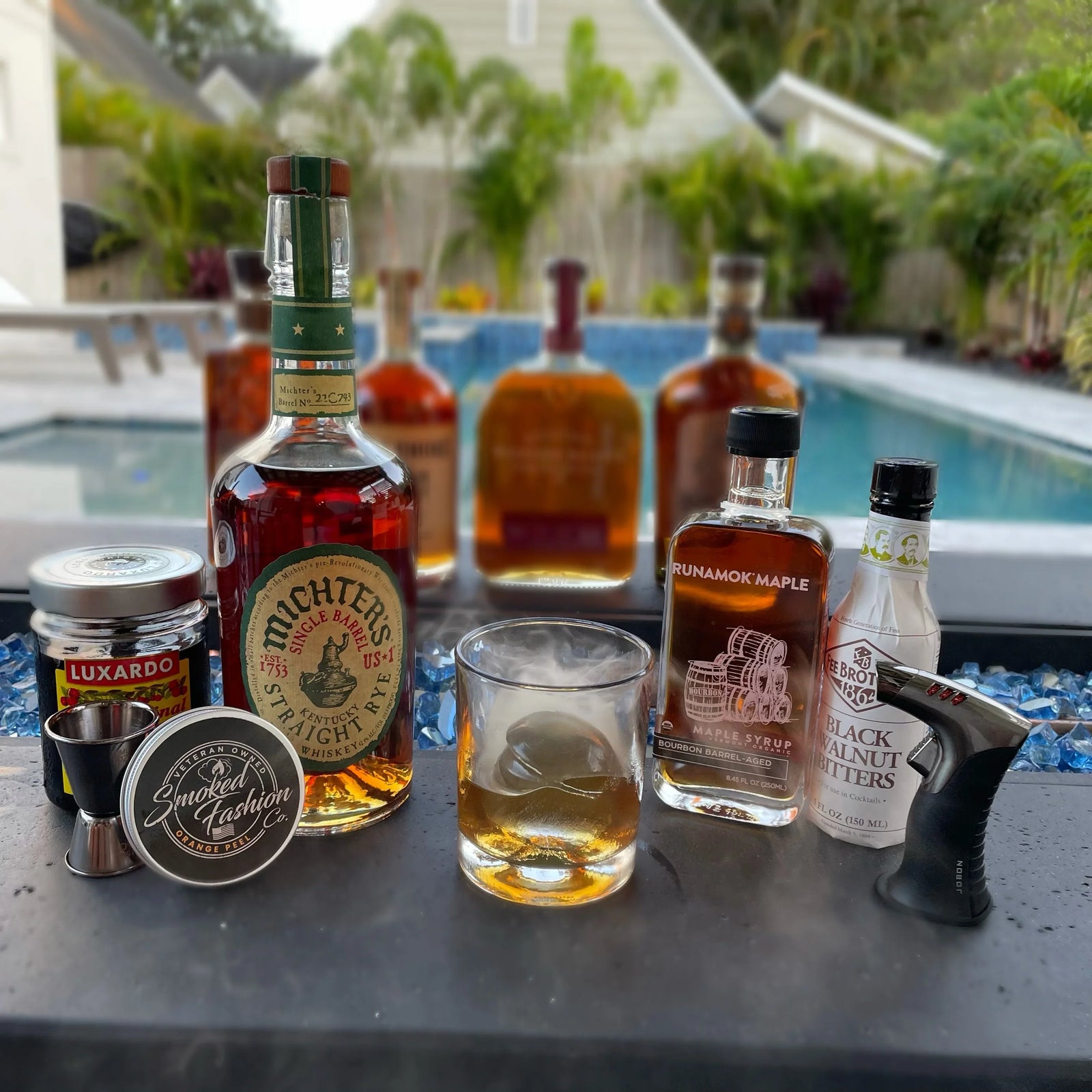 Elevate Your Dinner Party: Pairing Smoked Cocktails with Main Courses