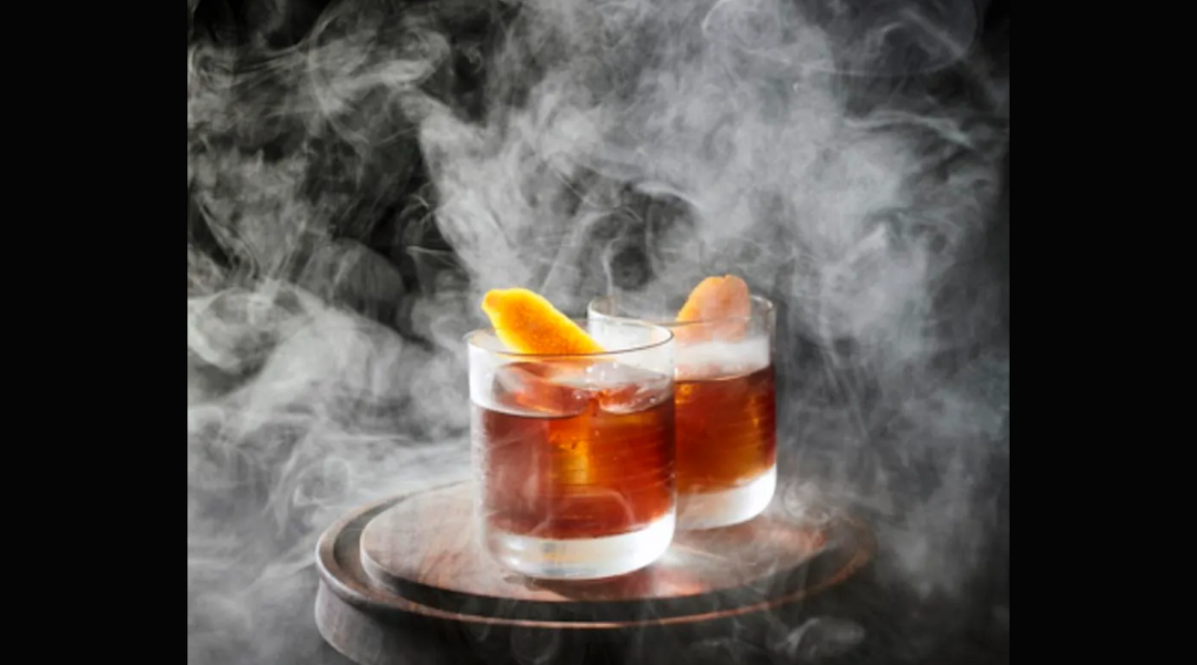 How to Make a Smoked Old Fashioned: A Classic with a Twist
